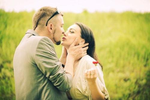 你婚后幸福吗娱乐吃瓜百度网盘,娱乐吃瓜，网盘揭秘明星夫妻生活点滴