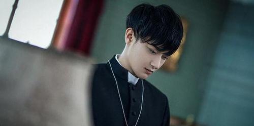 娱乐吃瓜君男网红是谁啊,揭秘当红男网红背后的故事